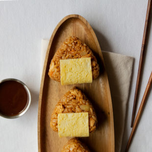 Recette de boulette de riz japonaise façon omurice