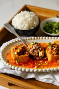 2025-02 - Recette asiatique Tofu farci au porc braisé à la tomate -11