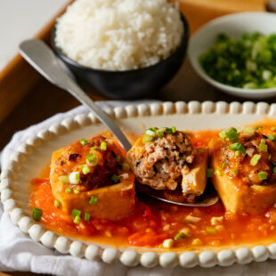 2025-02 - Recette asiatique Tofu farci au porc braisé à la tomate -11