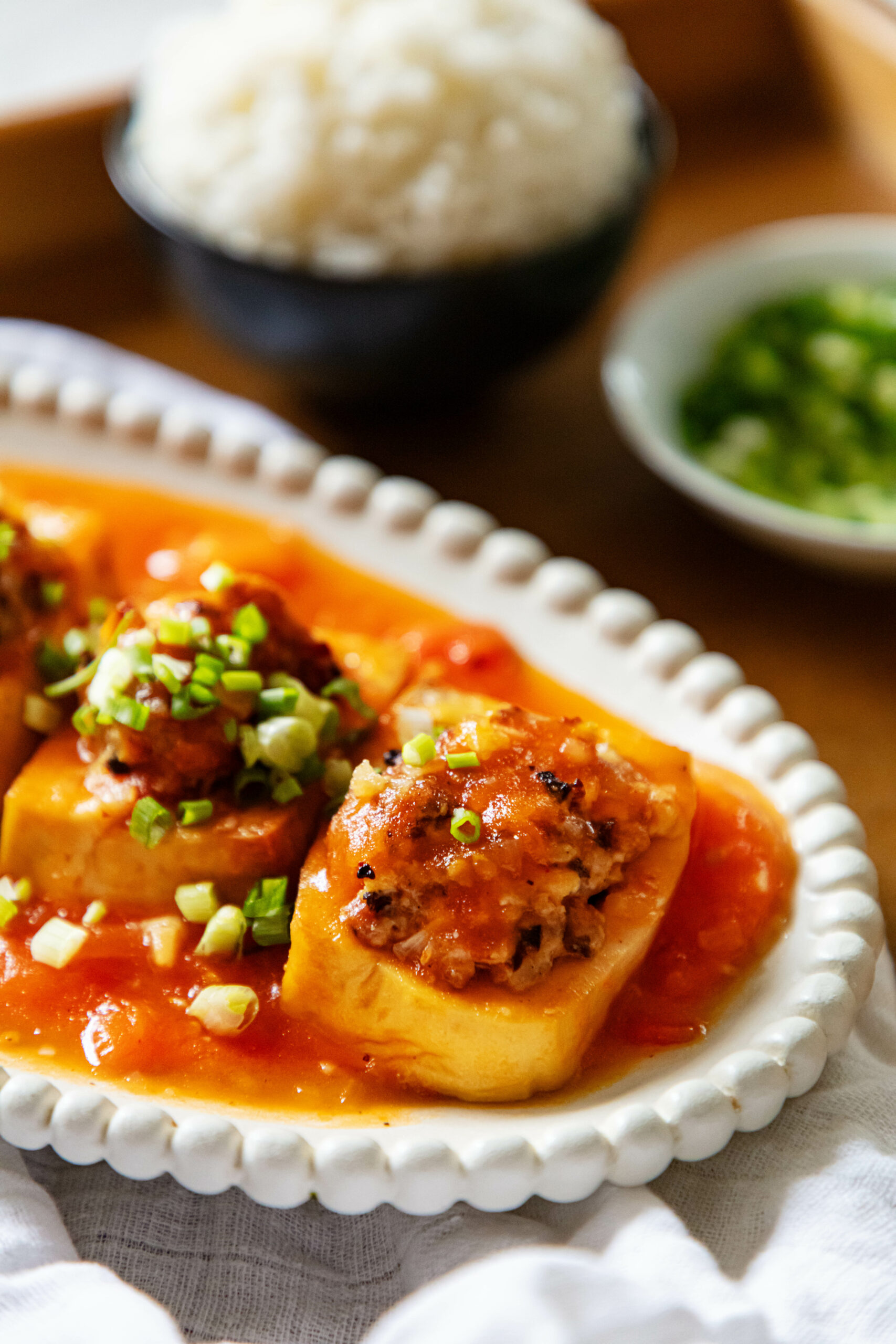 2025-02 - Recette asiatique Tofu farci au porc braisé à la tomate -9