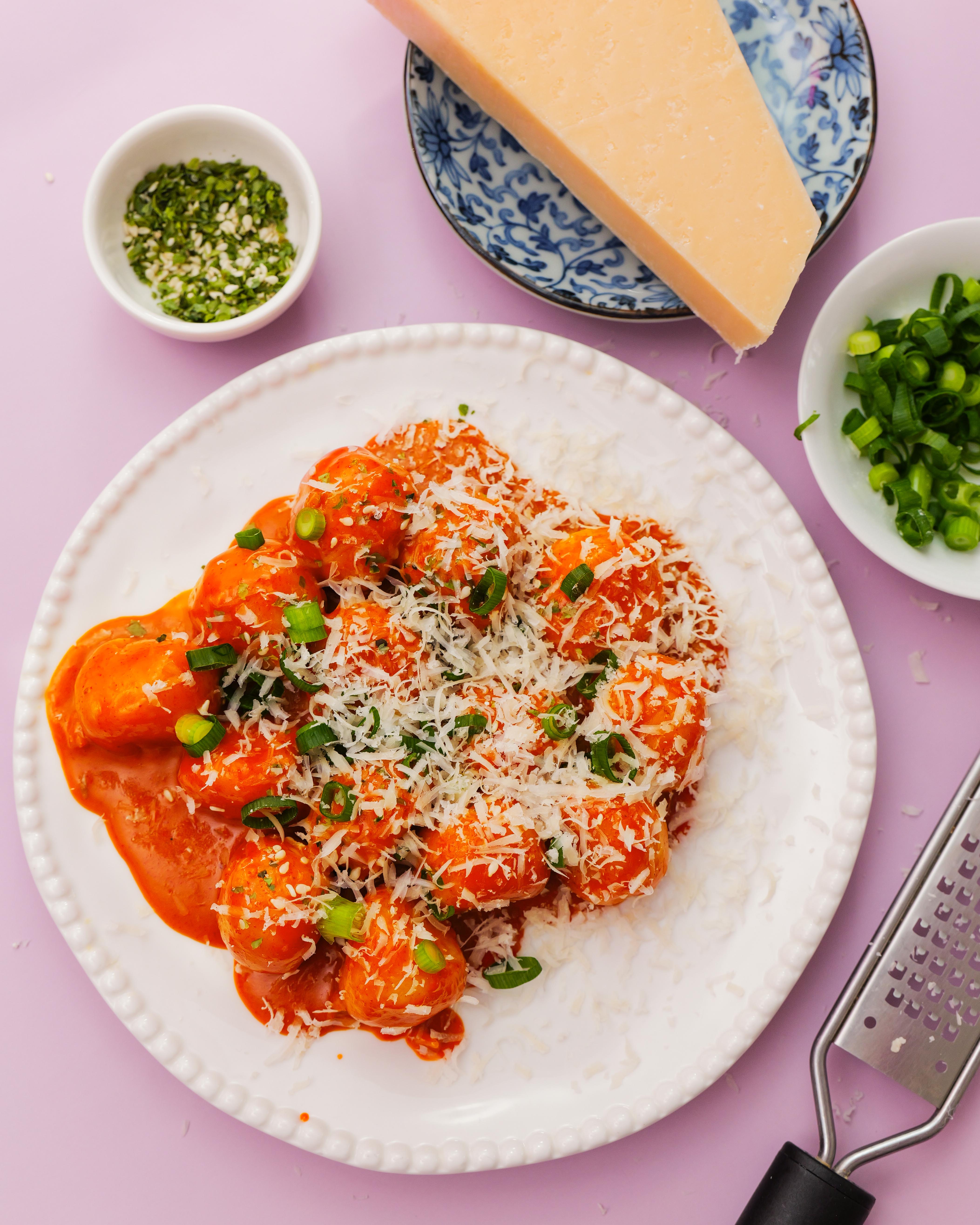 2026-04 - Cheezy gnocchi et sauce gochujang-8