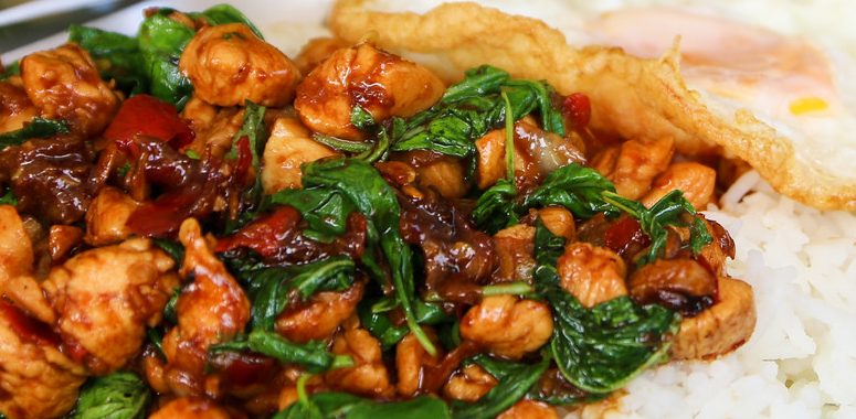 Poulet Saute Au Basilic Sacre Pad Ga Prao Thailande Recettes